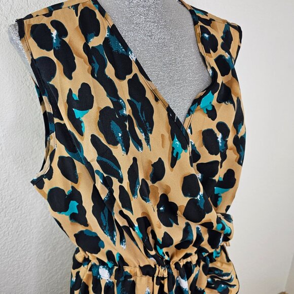 Boohoo Leopard Print Wrap Midi Dress NWT Size 18 - Picture 4 of 12